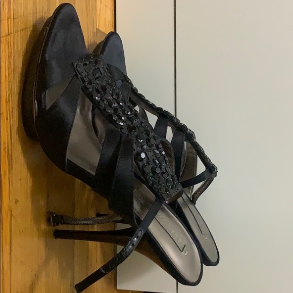 BCBG Peekaboo Sandals/ Heels - Picture 2 of 5